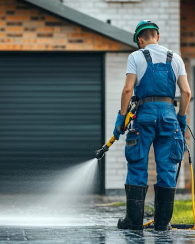 How to Upsell Sealing After Driveway Cleaning image