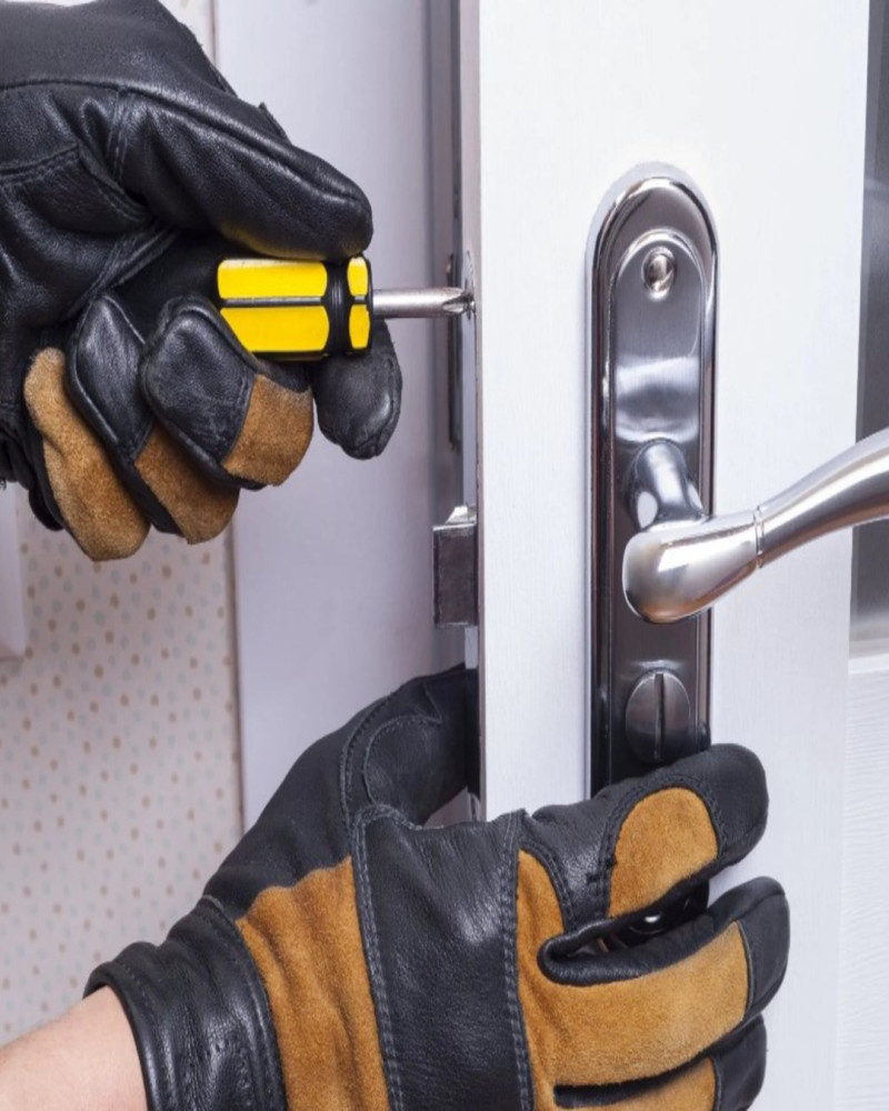 How to Start Your Own Locksmith Business
